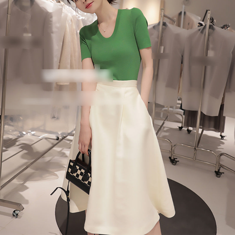 Asymmetrical A-line midi skirt for women with an elegant fluid Chic and Style