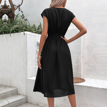 Robe midi élégante cintrée à la taille pour femmes Chic und Stil