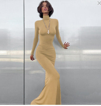 Dames Robe Maxi Élégante à Col Montant et Coupe Ajustée Chic und Stil