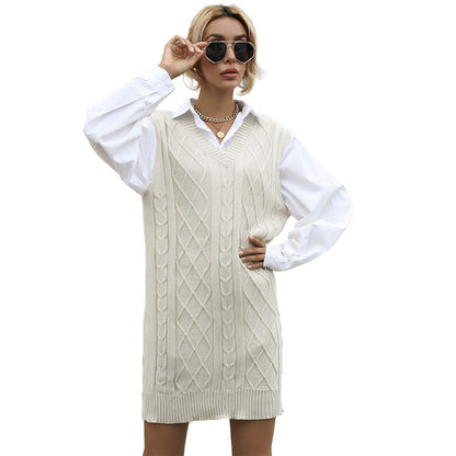 Robe en tricot pour femmes avec décolleté en V et motif en laine torsadée Chic und Stil