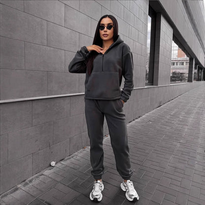 Ladies sporty hoodie with comfortable jogging pants Chic and Style