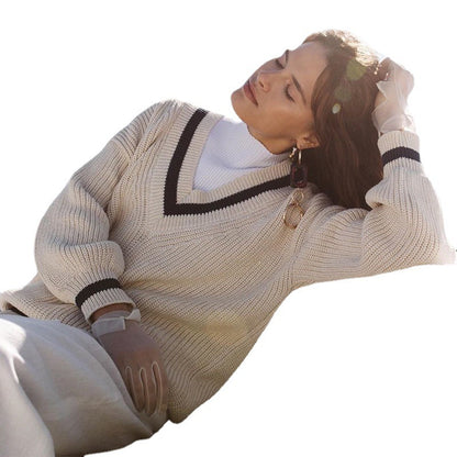 Pull oversized en tricot femme avec décolleté en V et manches rayées Chic und Stil
