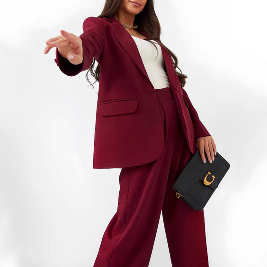 Dames Ensemble de tailleur élégant et cintré avec décolleté plongeant Chic und Stil