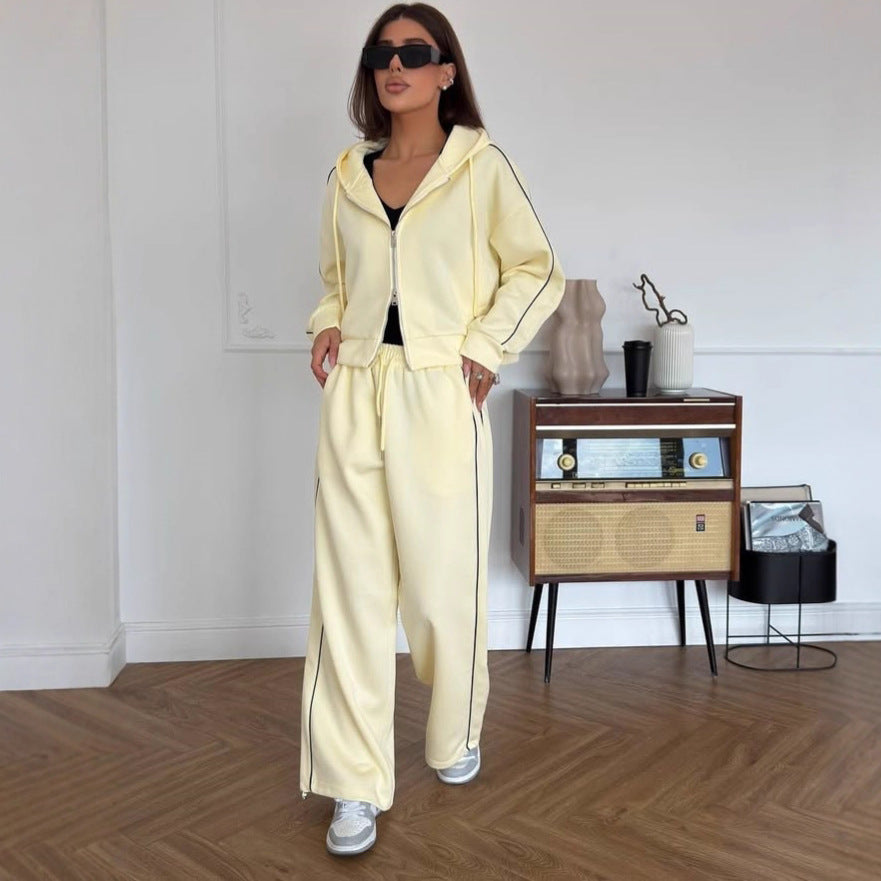 Women's comfortable hoodie and wide-leg sports pants with chic and stylish side accents
