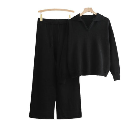 Comfortable knit loungewear set for women with a sweater and wide-leg pants Chic and Style