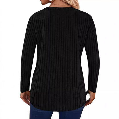 Pull en tricot pour femmes avec détails en boutons Chic und Stil