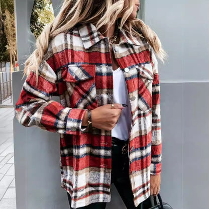 Veste à carreaux pour femmes en style oversize avec fermeture à bouton-pression Chic und Stil