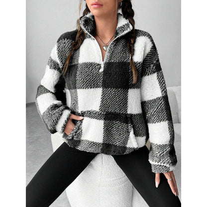 Femme pull en fleece douillet avec col haut Chic und Stil
