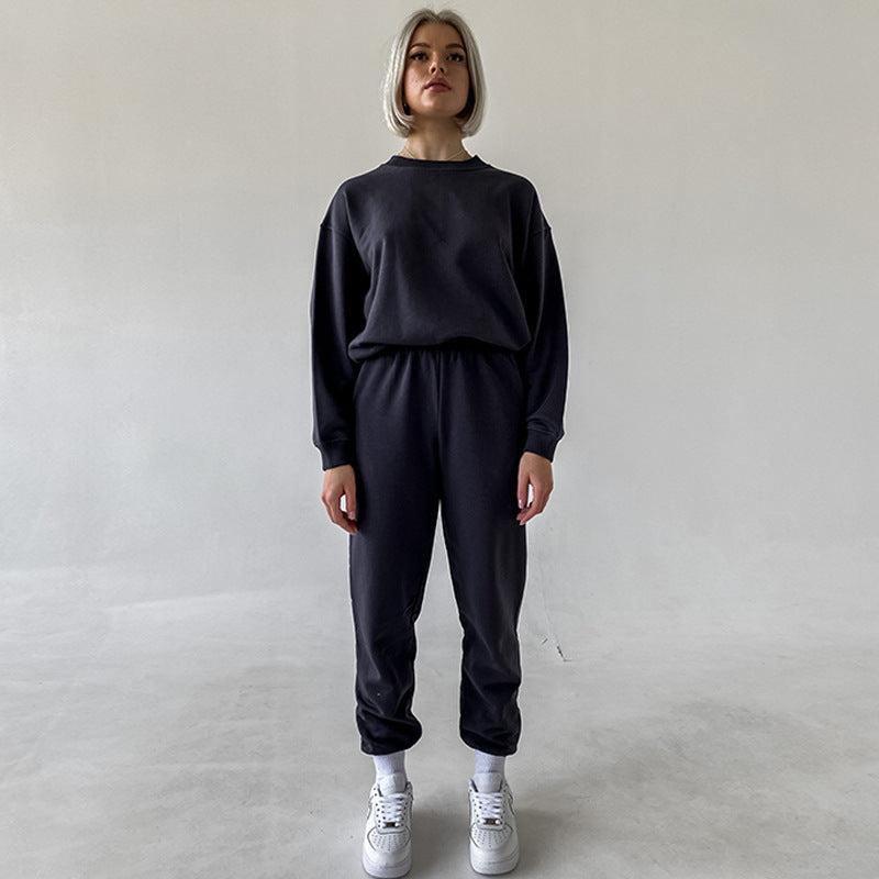 Chic and Style contrast jogger pants and casual oversized sweatshirt for women sports lifestyle set