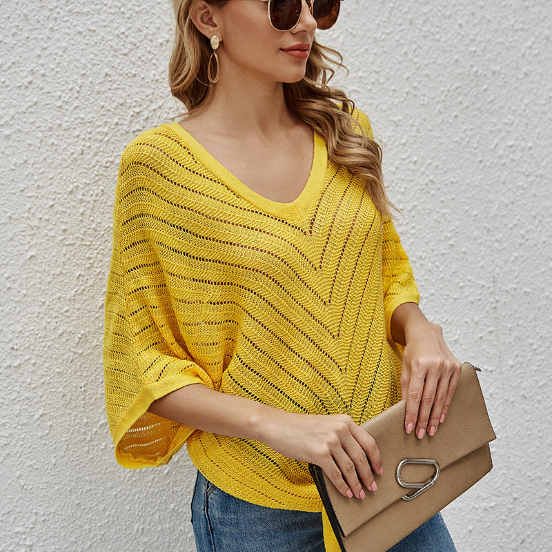 Dames haut en tricot aérien avec décolleté en V profond et ourlet asymétrique Chic und Stil