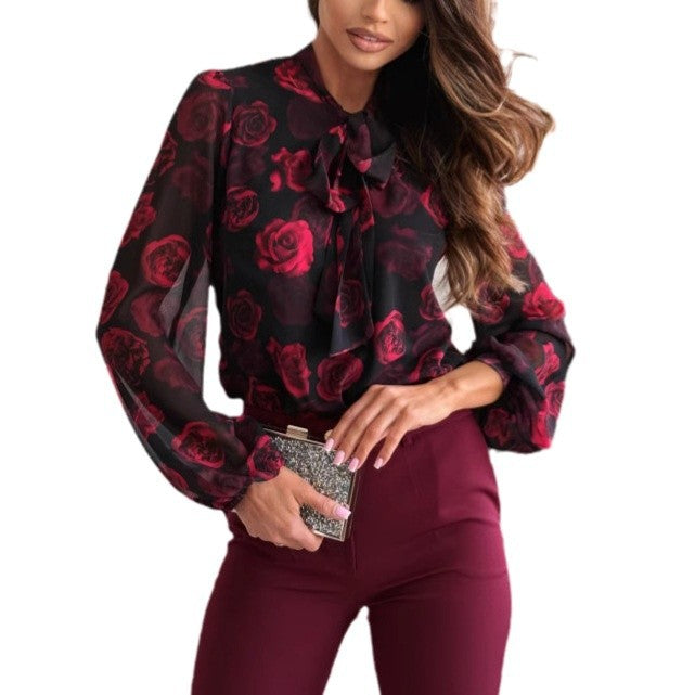 Blouse transparente dames avec design floral et col en nœud élégant Chic und Stil