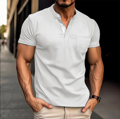 Polo pour hommes avec un col moderne et des détails de boutons Chic und Stil