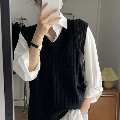 Pull en tricot pour femmes avec décolleté en V et motif torsadé Chic und Stil
