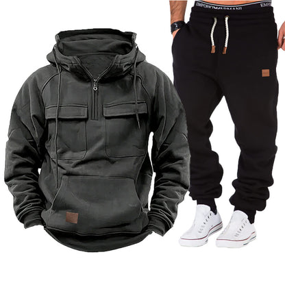 Functional hooded jacket for men with full zip and practical pockets Chic and Style