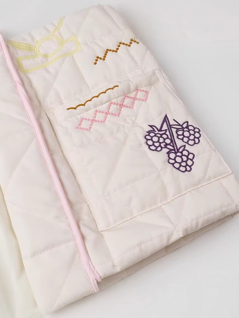 Dames doudoune avec design de broderie créatif Chic und Stil