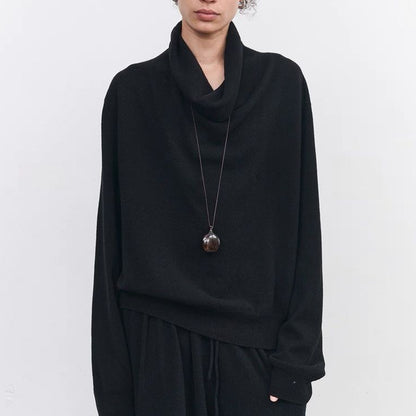 Chemise décontractée à manches longues pour femmes avec un élégant encolure drapée et une coupe décontractée Chic und Stil