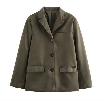 Blazer chic pour femmes en matériau doux avec poches pratiques Chic und Stil