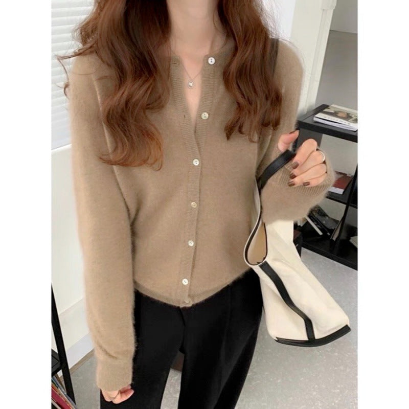 Cardigan pour femmes confortable en tricot avec texture fine et boutons Chic und Stil