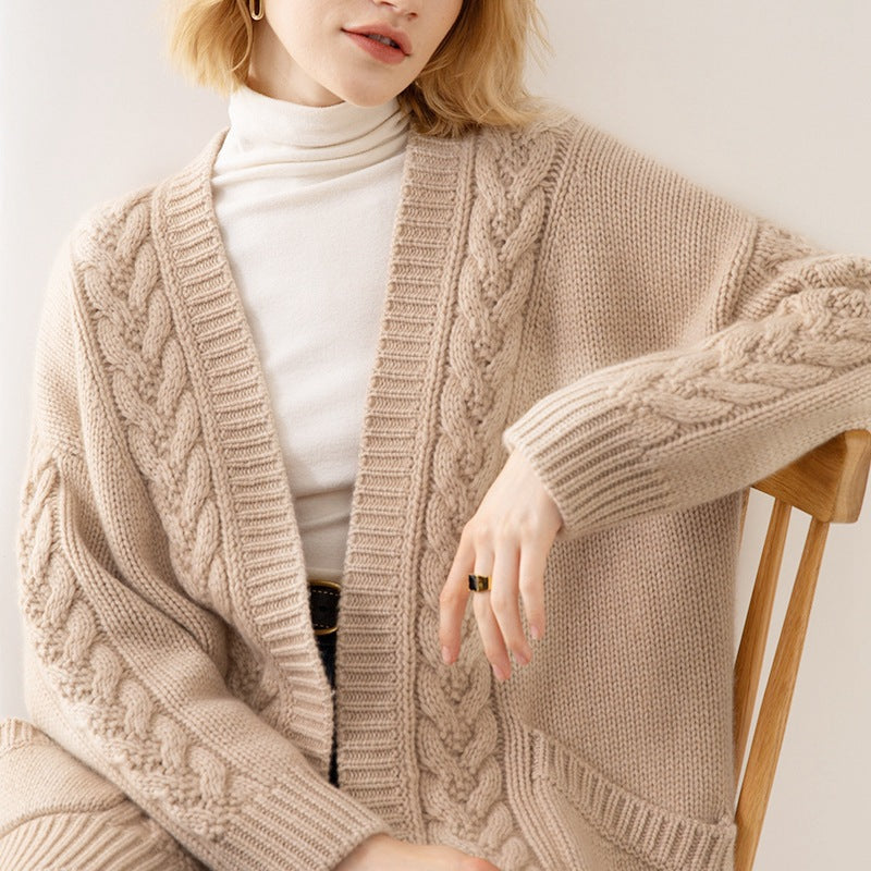 Cardigan en gros tricot pour femmes avec poches et coupe décontractée Chic und Stil