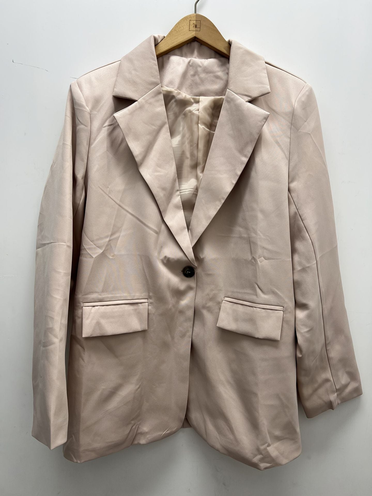 Dames Blazer moderne avec décolleté plongeant et détails élégants Chic und Stil