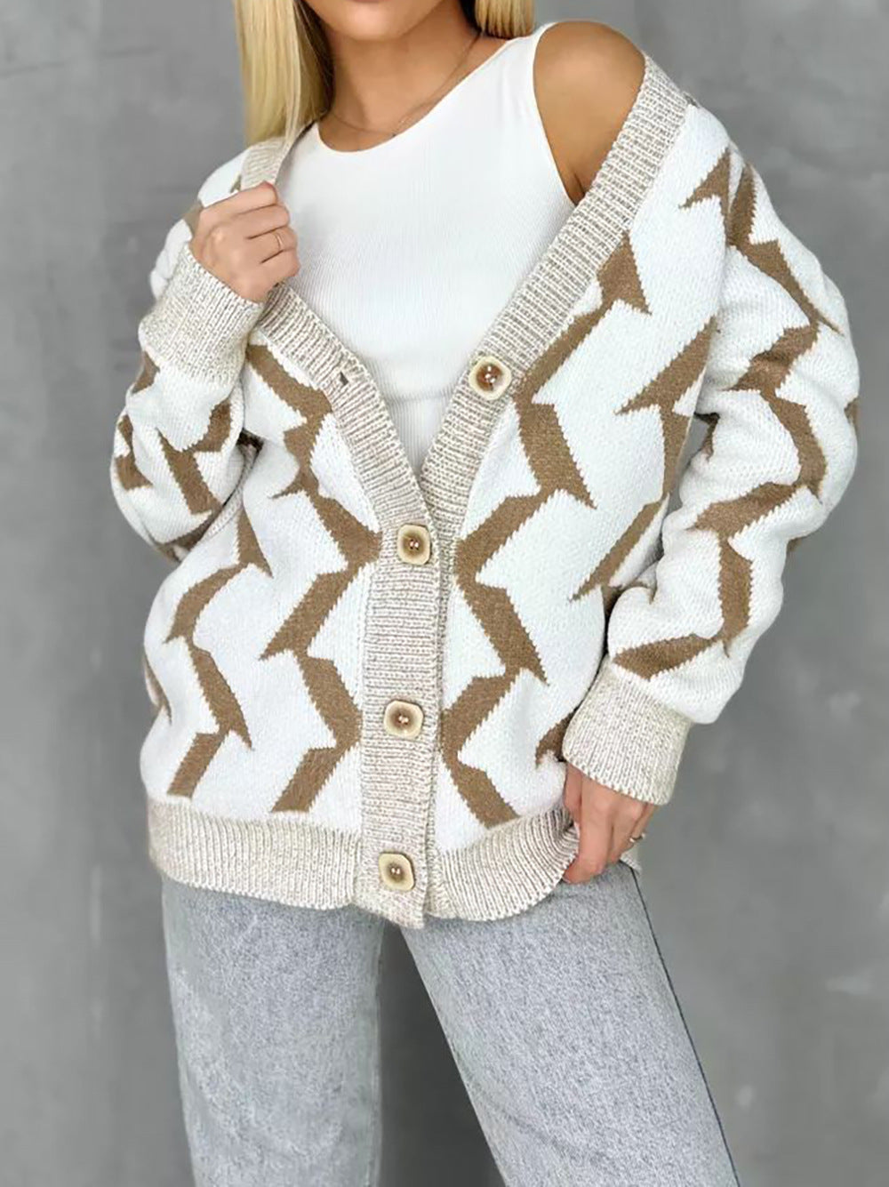 Dame cardigan en tricot confortable avec un design moderne en éclair et fermeture à boutons Chic und Stil
