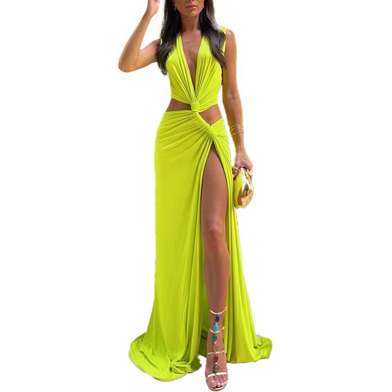 Robe maxi pour femmes avec un décolleté en V séduisant et des fronces Chic und Stil