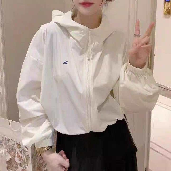 Veste coupe-vent légère et respirante pour femmes Chic & Stil