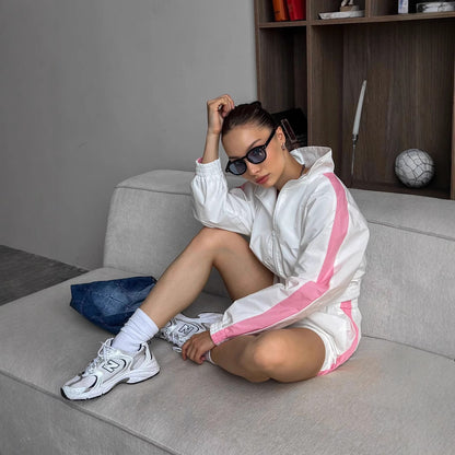 Veste coupe-vent sportive et stylée pour femmes avec shorts Chic und Stil