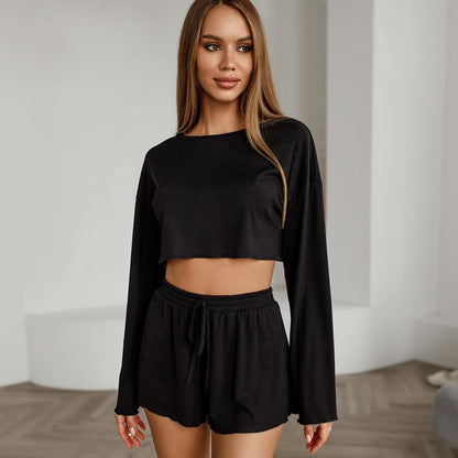 Ensemble lounge décontracté et moderne pour femmes avec haut court et shorts Chic und Stil