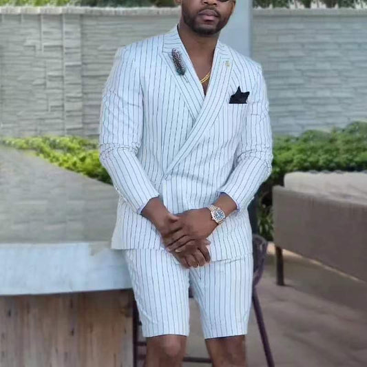 Costume élégant pour hommes avec motif rayé et coupe moderne Chic und Stil