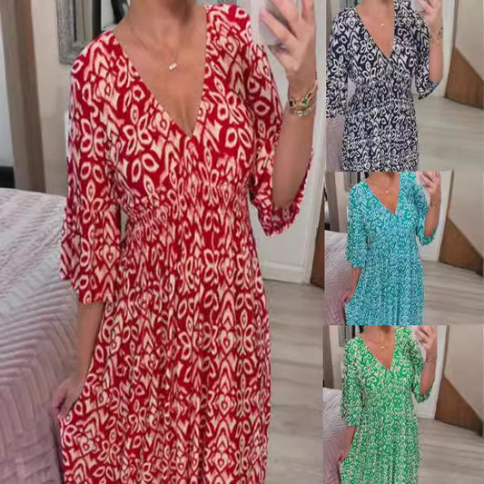 Robe maxi femme avec décolleté en V et motif floral saisissant Chic und Stil