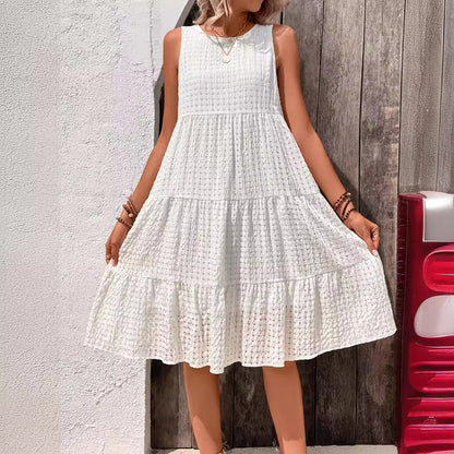 Robe d'été décontractée pour femmes avec légèrement volants et décolleté en V Chic und Stil