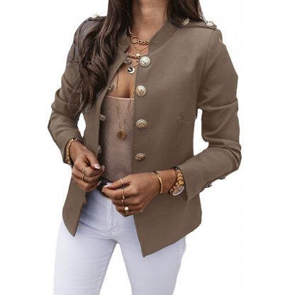 Blazer féminin tendance avec des détails ornés de boutons Chic und Stil