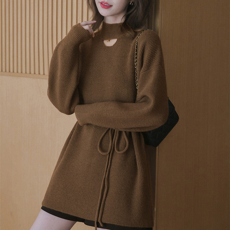 Robe en tricot pour femmes avec col montant et taille élégante Chic und Stil