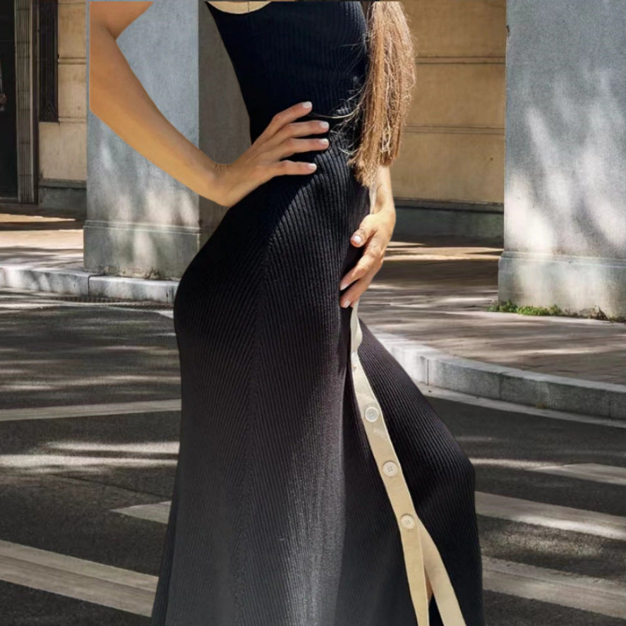 Robe maxi pour dames avec patte de boutonnage et design contrasté Chic und Stil