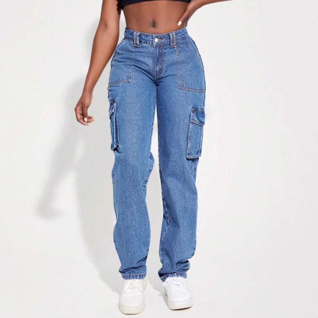 High-waisted cargo pants for women with practical pockets Chic and Style