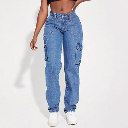 High-waisted cargo pants for women with practical pockets Chic and Style