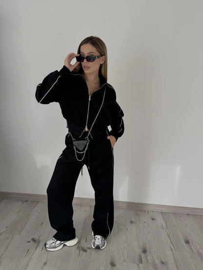 Costume de loisirs tendance pour femmes avec fermeture éclair haute et poches pratiques Chic und Stil