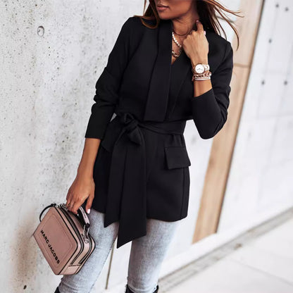 Veste blazer tendance pour femmes avec ceinture pratique et poches profondes Chic und Stil
