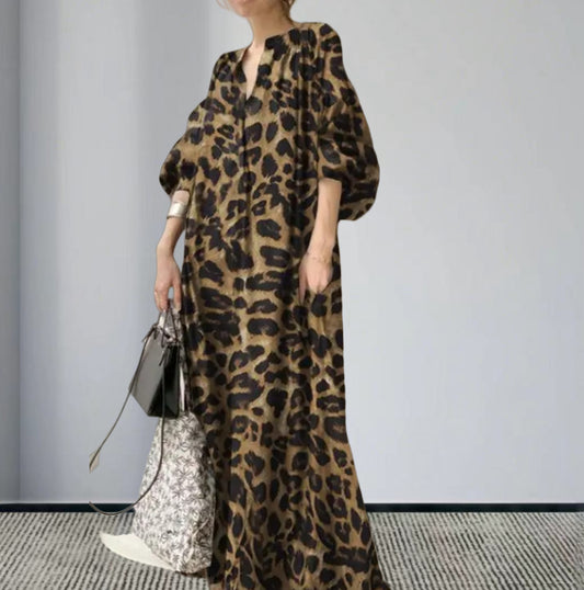 Robe maxi à manches longues pour femmes avec un imprimé léopard frappant Chic und Stil