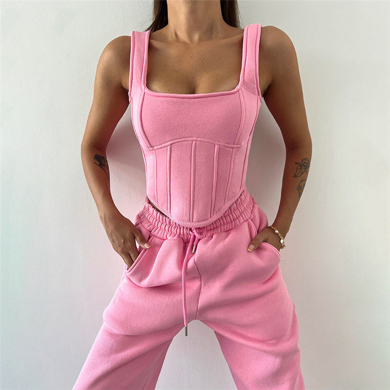 Ladies short sporty top with corset details and comfortable jogging pants Chic and Style
