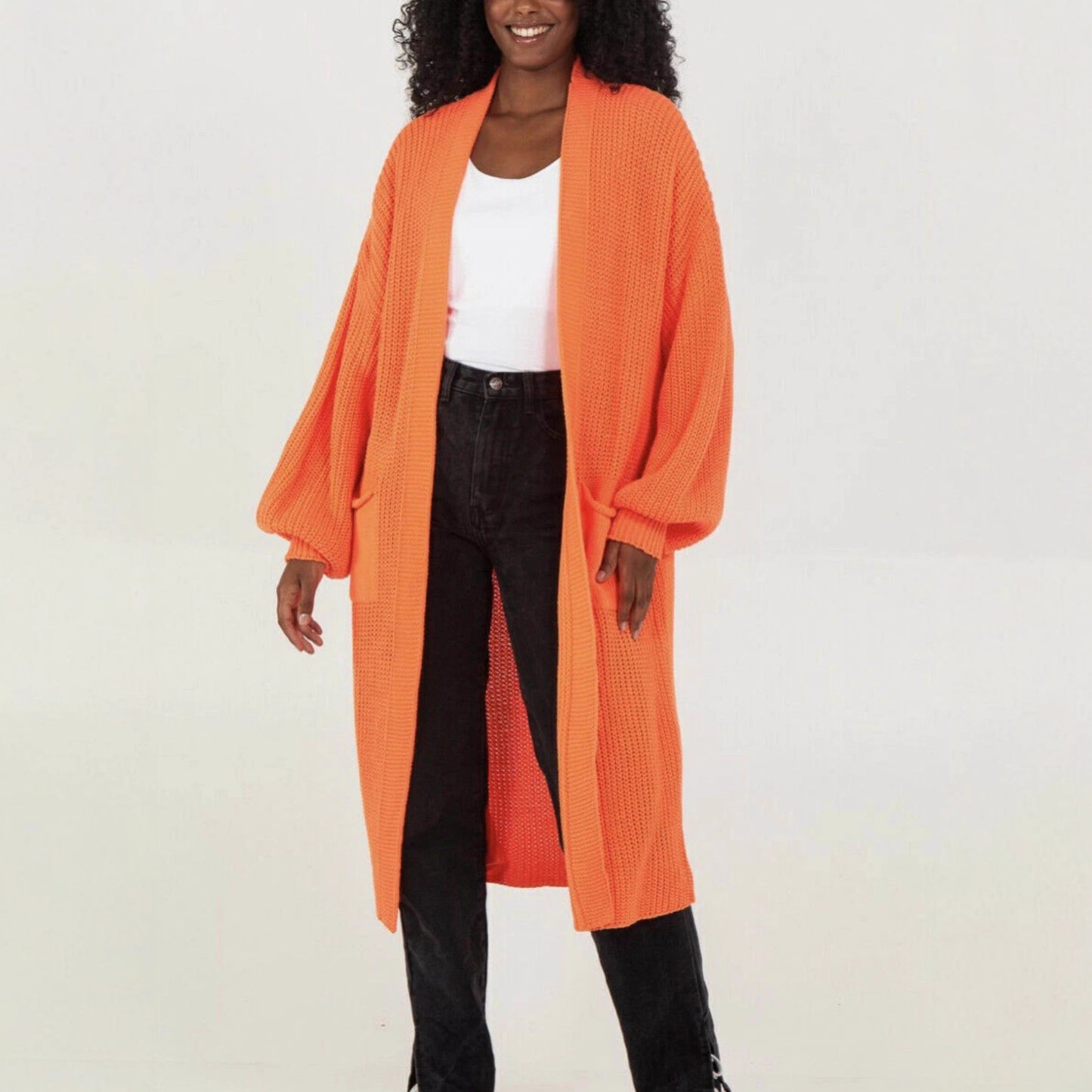 Cardigan en tricot grande taille pour femmes avec des manches volumineuses et une ouverture sur le devant Chic und Still
