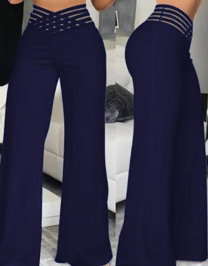 Wide leg pants for women with a trendy grid design Chic und Stil