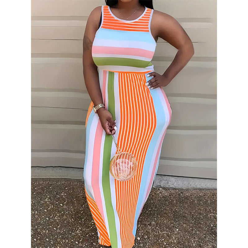 Robe maxi pour dames avec un design à rayures colorées et une coupe cintrée Chic und Stil