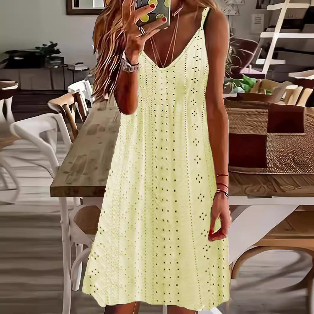 Robe d'été sans manches pour femmes avec motif ajouré décoratif et décolleté en V Chic und Stil