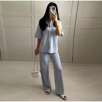 Elegant knit pants for women with structured pattern Chic und Stil