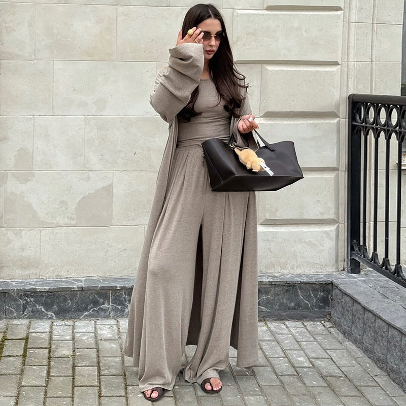 Costume de lounge militaire pour femmes Chic und Stil