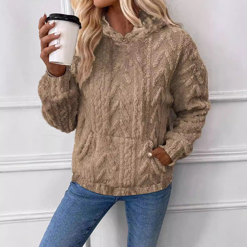 Pull à capuche pour femmes en matériau douillet avec poche kangourou intégrée Chic und Stil