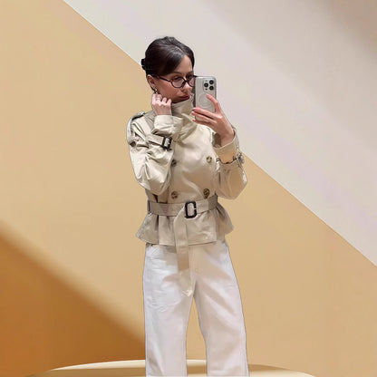 Dames élégante trench-coat avec design structuré Chic und Stil