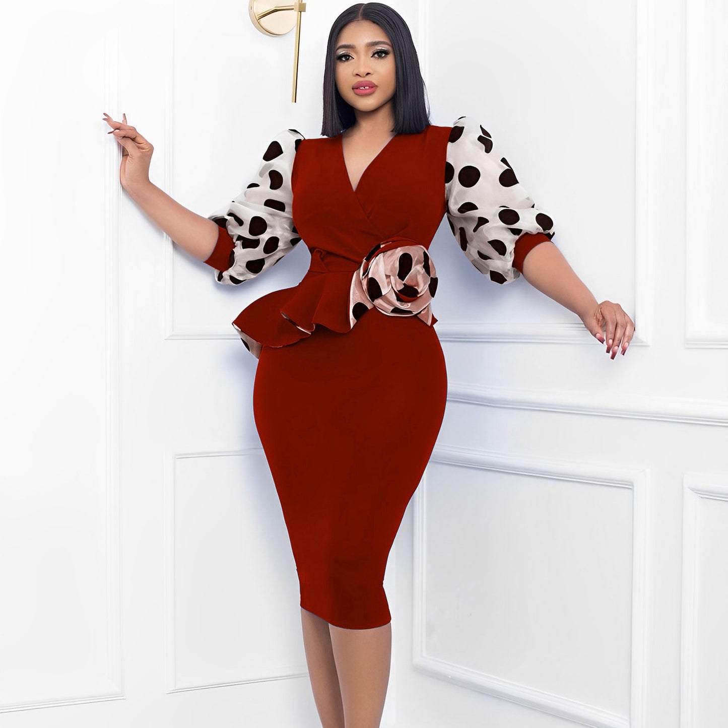 Robe portefeuille pour femmes avec des manches bouffantes transparentes et un design froncé cintré Chic und Stil